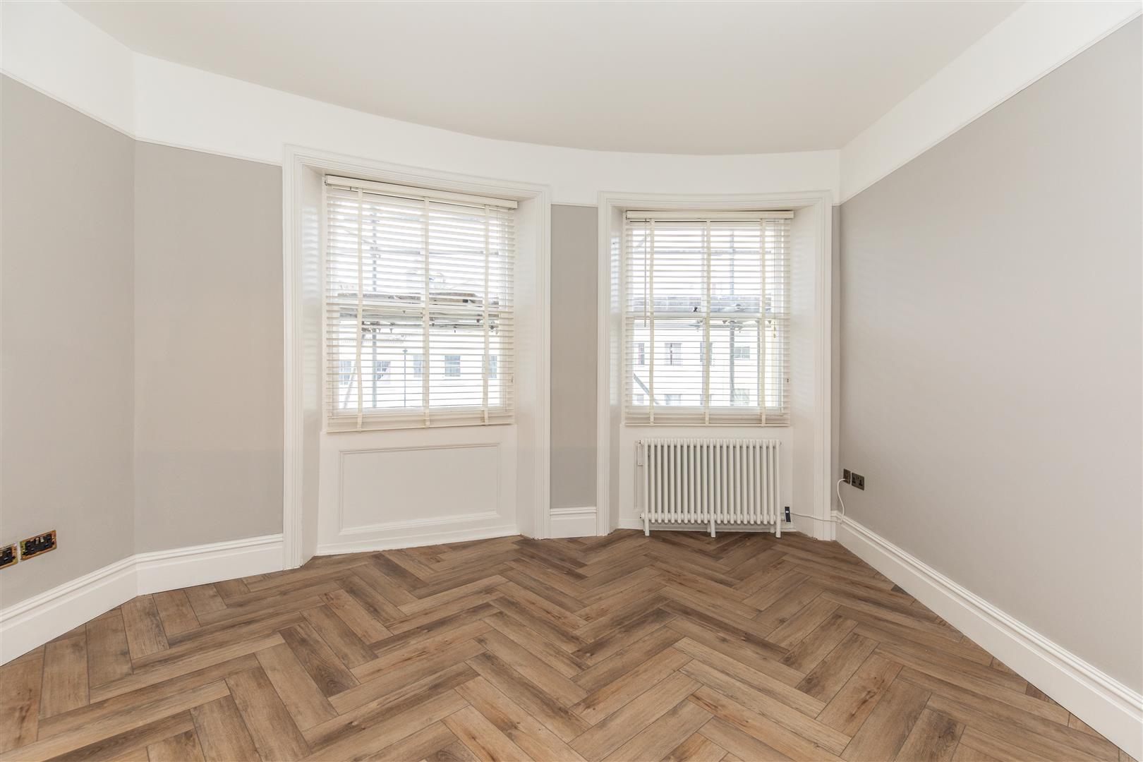 Kitchen / Living Room